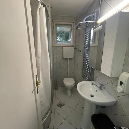 Apartment Dn *